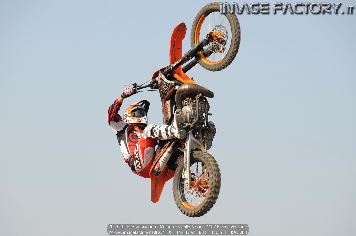 2009-10-04 Franciacorta - Motocross delle Nazioni 1102 Free style show